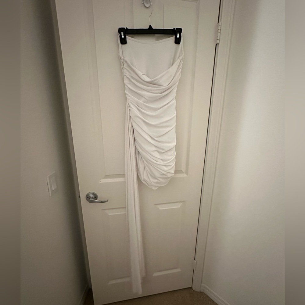 Elliatt White Draped Mini Dress - Picture 5 of 9